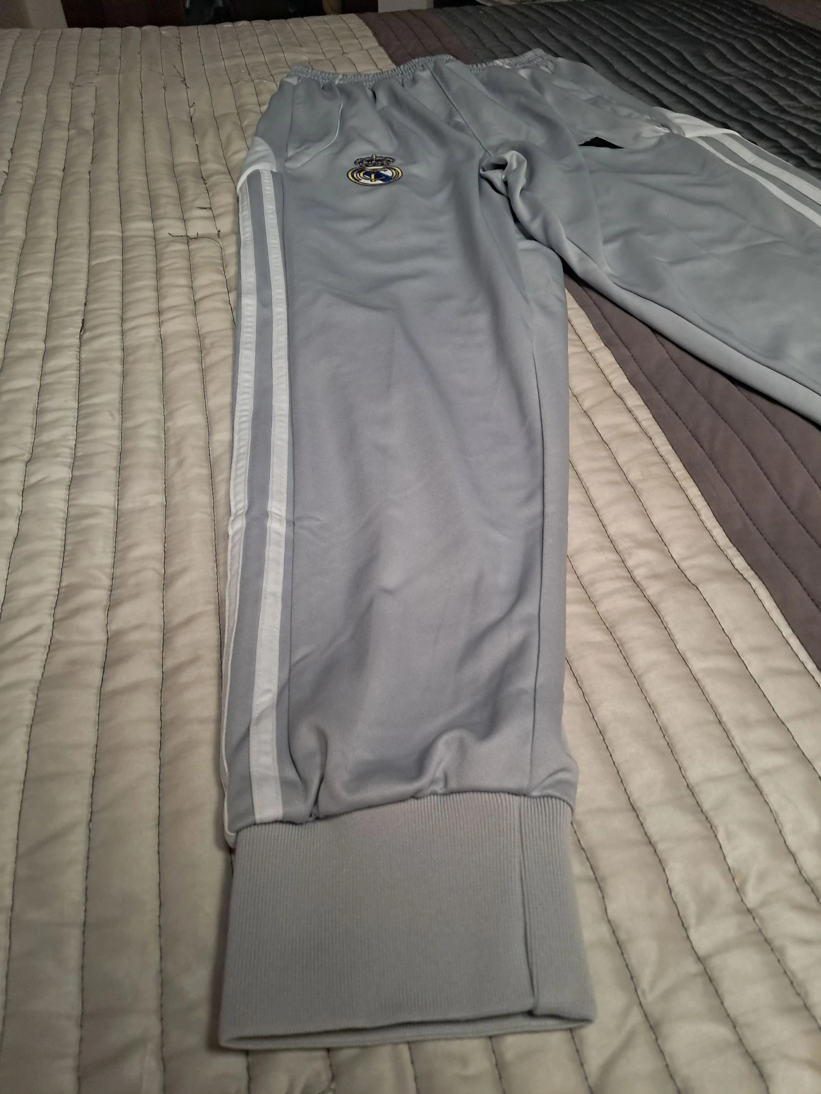 Real Madrid Tracksuit 25/26 - Full Set - Size M – photo 14